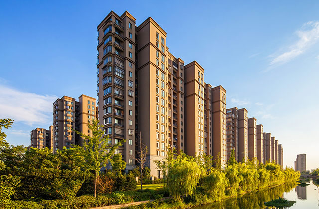 房地產開發全流程中的核心資質與土地開發必備證件詳解